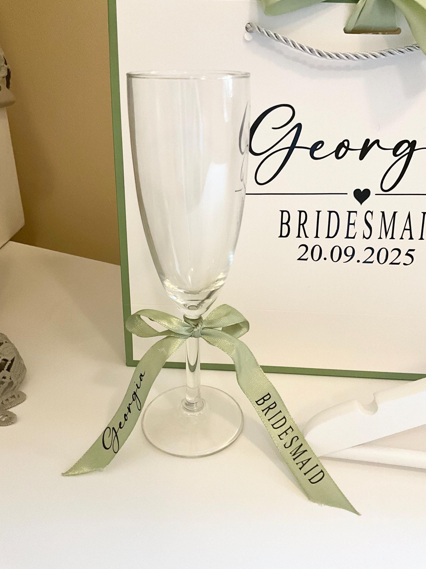 Personalised Bridesmaid Robe Gift Set | Satin Lace Robe | Matching Gift Bag, Hanger & Champagne Flute | Bridal Party Gift
