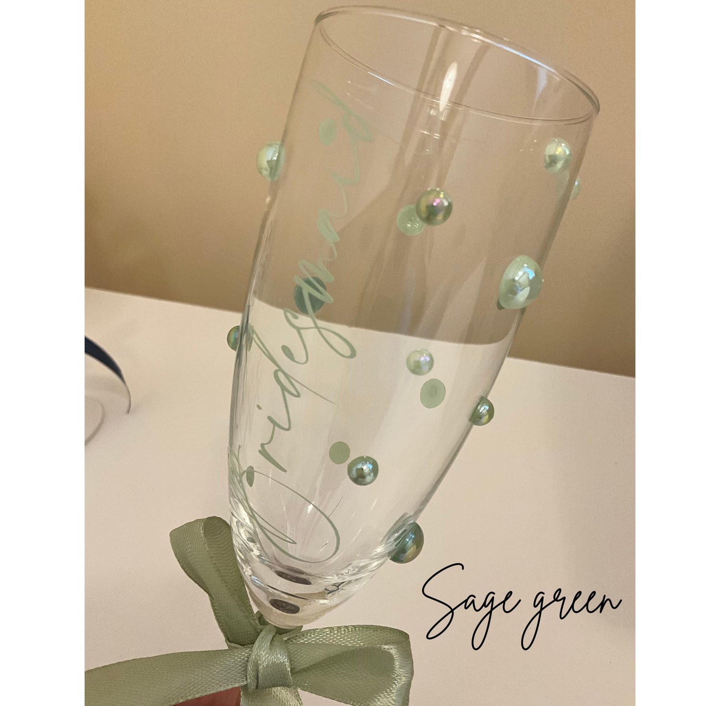 Personalised wedding champagne flutes with pearls and ribbon- bride champagne glass