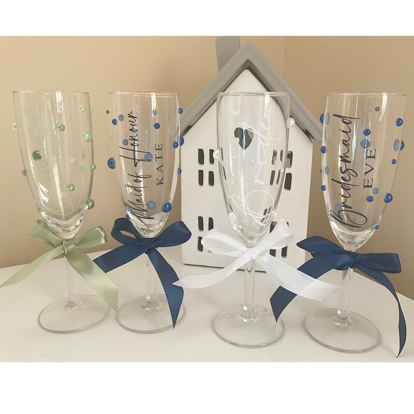 Personalised wedding champagne flutes with pearls and ribbon- bride champagne glass