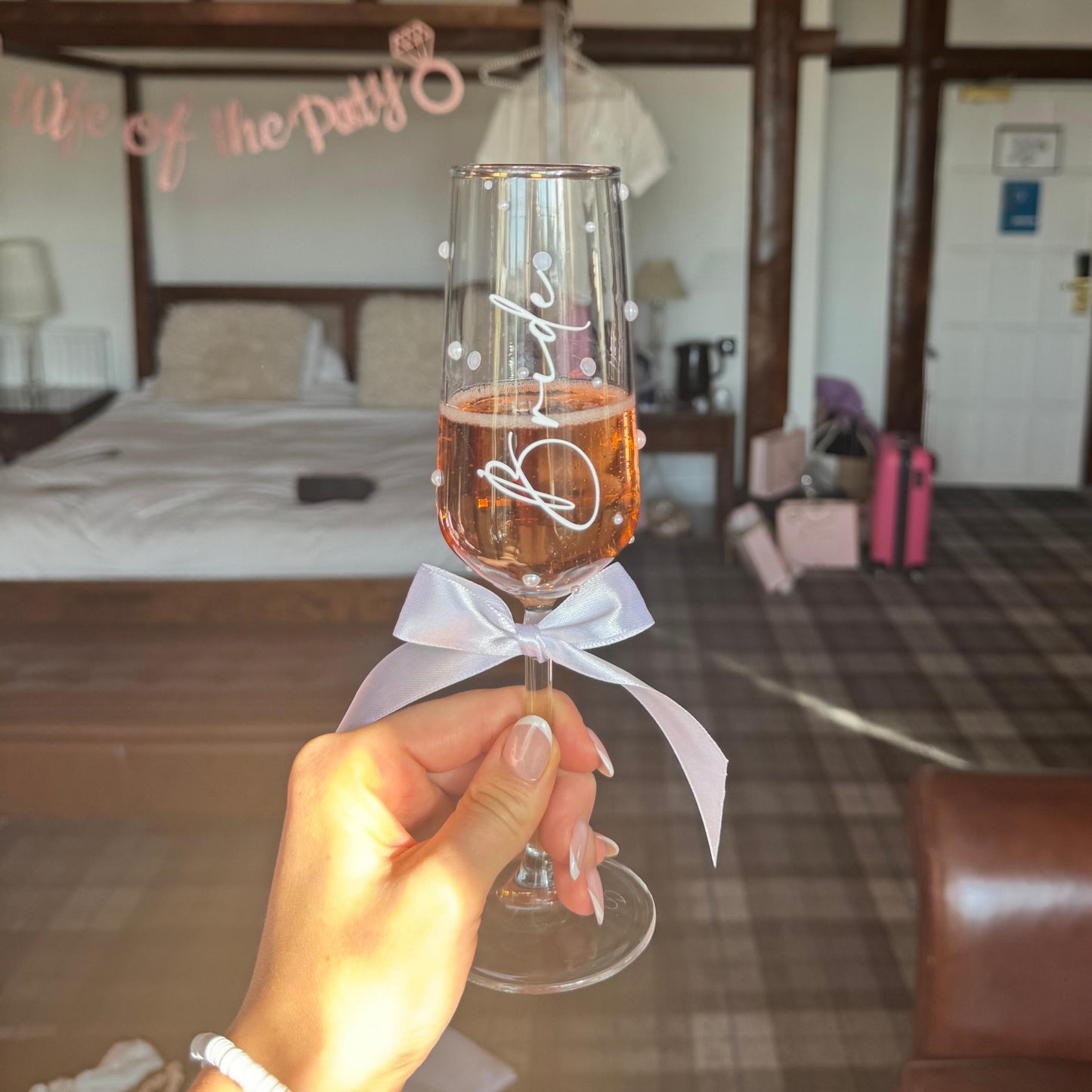 Personalised wedding champagne flutes with pearls and ribbon- bride champagne glass