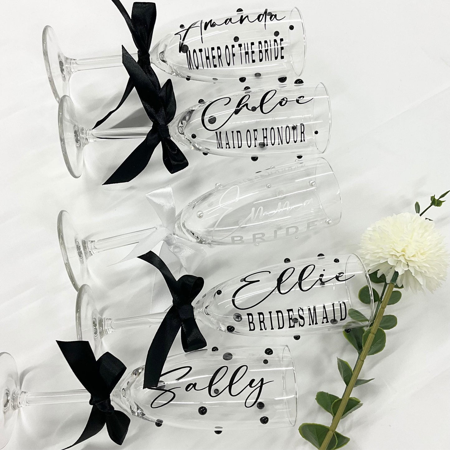 Personalised wedding champagne flutes with pearls and ribbon- bride champagne glass